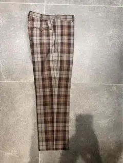 ブラウン スラックス