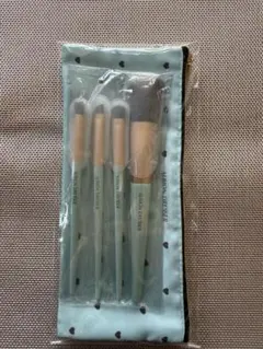 新品未使用♡アルビオンブラッシュ4点セットのサムネイル
