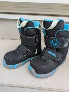 BURTON スノーボードブーツ 子ども用 黒/青　22センチ BURTON スノーボードブーツ 子ども用 黒/青 22センチ Burton