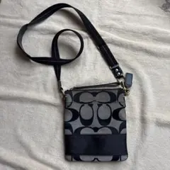 サコッシュ 黒 ショルダーバッグ