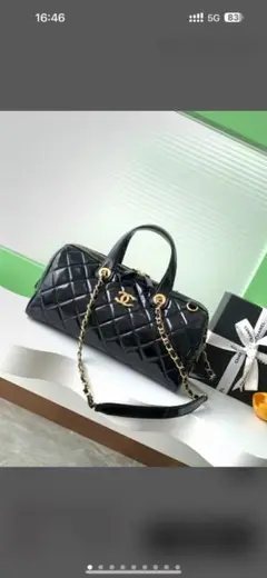 CHANEL ブラック ショルダーバッグ キルティング