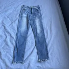 スキニーパンツ