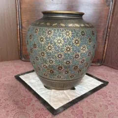 未使用　九谷焼　洋山造　花瓶　金彩　青粒鉄仙　高さ約25cm