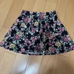 フォーエバー21 花柄スカート　レディーススカートのサムネイル