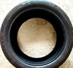 コンチネンタル ランフラットタイヤ 19インチ 225/45 BMW承認★マークのサムネイル