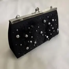美品☆パーティーバッグ パールと花の装飾付き