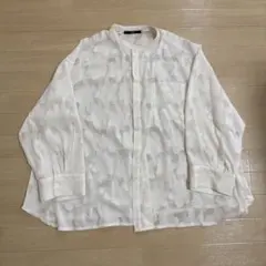 Kastane ジャガード 花柄 シアーシャツ ホワイトのサムネイル