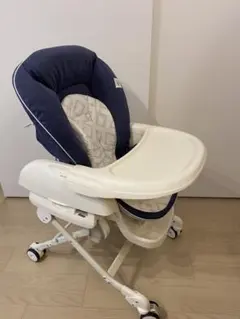 未使用級 Combi ネムリラ ハイローチェア 手動 Simplight 86f64fa9394973920b2dbb4681593f