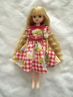 【入手困難】リカちゃん人形本体 チェック柄ドレス