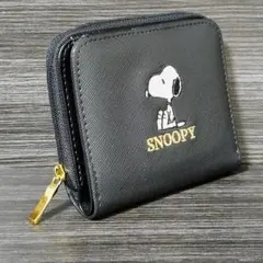 スヌーピー　二つ折り財布　ブラック　刺繍　SNOOPY Black