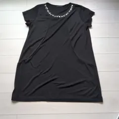 VIVERE ビジュー付き 半袖カットソー ブラックのサムネイル