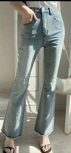 美品　DAZY ソリッド ジーンズ フレアレッグ 加工なし　ストレッチ　M