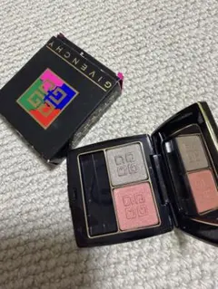 GIVENCHY　ジバンシー　アイシャドウのサムネイル