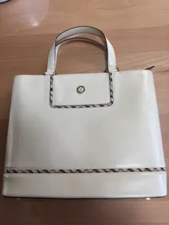 DAKSハンドバッグ