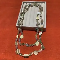 ビンテージ貝殻＆ガラスビーズネックレス