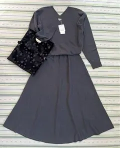 SALE✩.*スコットクラブ系列 MAITRESSE Vネック ニットワンピース