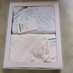 刺繍入りタオルセット（水色・白）