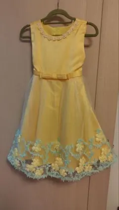 イエロードレス