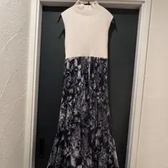 SNIDEL スナイデル ニットドッキングプリント花柄ワンピースドレスネイビー