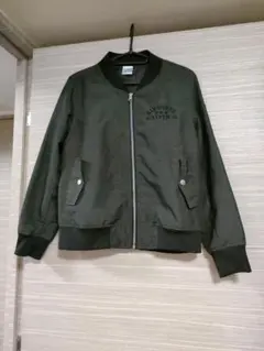 しまむら➇　150(ＸＳ)　ダークグレー 　ジップアップジャンパー　薄手