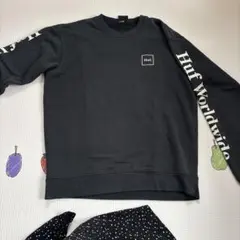 HUF ブラック　クルーネックトレーナー　Sサイズ