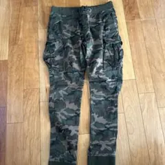 カモフラ ワークパンツ