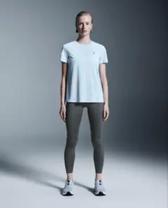 on Tシャツ