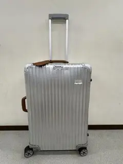 本日限定セール‼️ リモワ ルフトハンザ ボーイング　64L 中古　キャリーケースのサムネイル