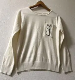 【美品】ポケットにメガネがプリントされた　　　　　ゆったり お洒落ニットセーター