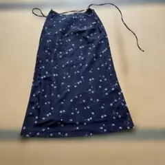 ネイビー花柄ロングスカート