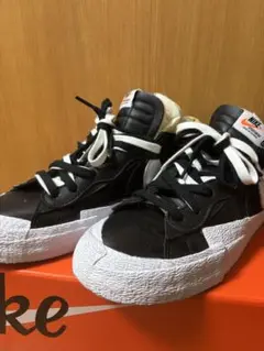 Nike sacai コラボスニーカー