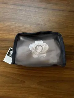 MARY QUANT フラワーモチーフ ポーチ