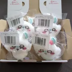 ちいかわ　褒めろッモモンガだらけくじE賞　4種セット