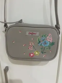 Cath Kidston ショルダーバッグ 花柄 グレーのサムネイル
