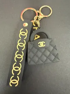 CHANEL ミニバッグキーチェーン