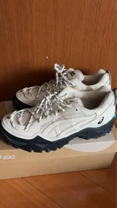【日本未発売】asics GEL-PICKAX スニーカー 26cmのサムネイル