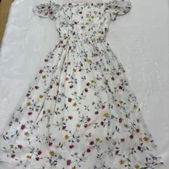 花柄オフショルダー半袖ワンピース