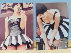 小泉今日子　写真 2枚セット Lサイズ80年代アイドル　コンサート ミニスカのサムネイル