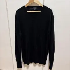 UNIQLO ブラック Vネック ニット M