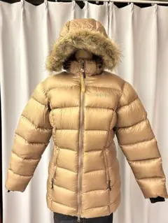 Item thumbnail for item 72caf7da-f484-4928-a77c-a7b2751fcac3