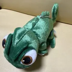 ディズニー　塔の上のラプンツェル　パスカル　肩のせぬいぐるみ　カメレオン