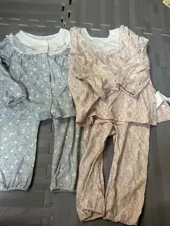 モイモルン　パジャマセット