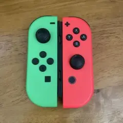 Nintendo Switch Joy-Con 緑と赤