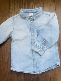 H&M ライトブルーデニムシャツ