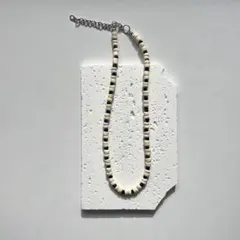 《60》天然木ビーズ　ホワイト×ブラック　ビーズネックレス