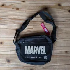 マーベル　ショルダーバッグ　ブラック　キーホルダーのサムネイル