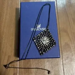 Swarovski ダイヤモンド型ペンダント ネックレス