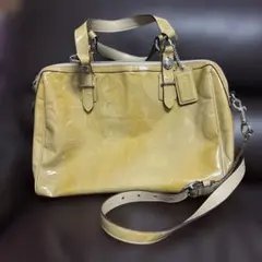 COACH コーチ　2wayバック　エナメル　シグネチャー　F16173