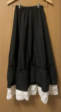 ブラックフレアスカート レース装飾