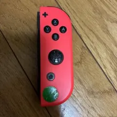 Nintendo Switch Joy-Con ネオンレッド 右